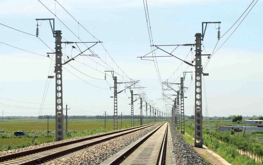 The Future of Railway Electrification in India: How Overhead Systems are Powering Progress